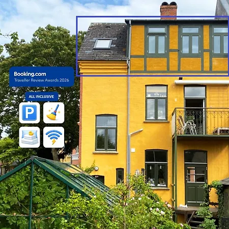 Townhouse With Garden And Free Parking * Odense