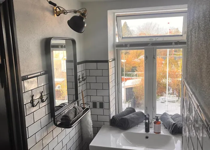 Appartement Townhouse With Garden And Free Parking